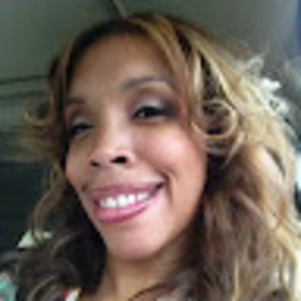 Meet your Posher, Angelia